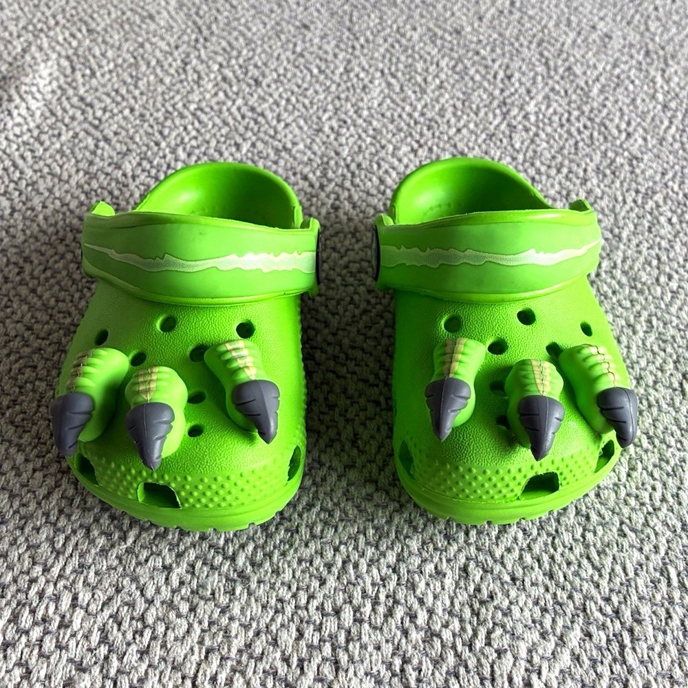 Crocs I AM Dinosaur Classic Clog Toddler Size C4 Green 209700-3WA